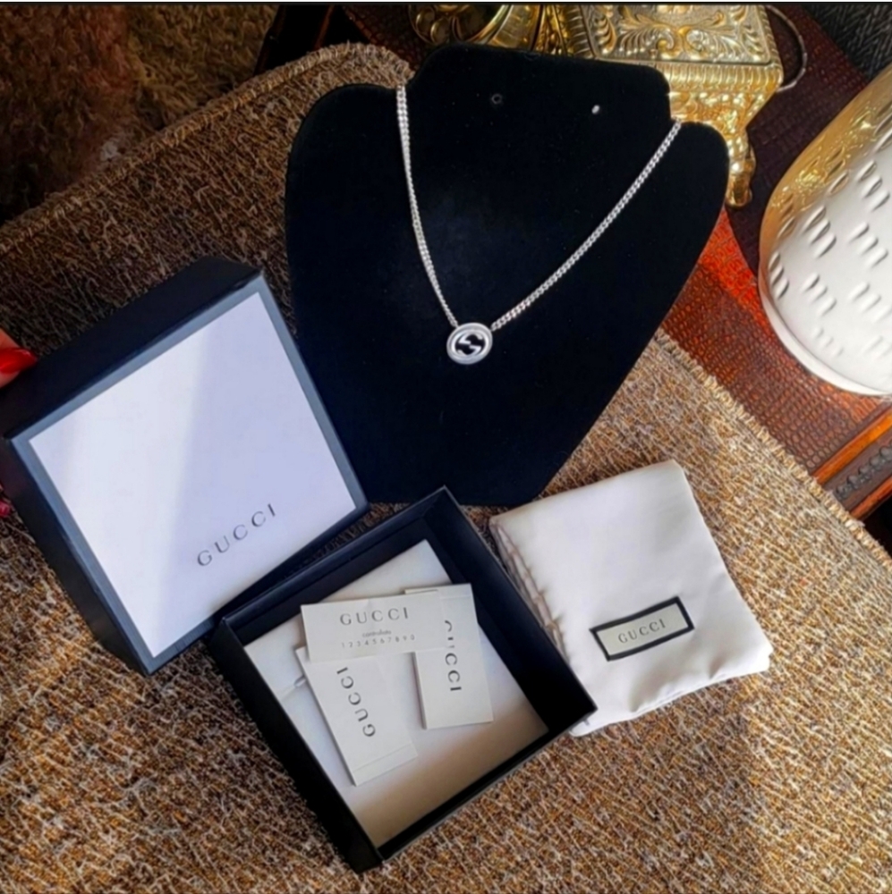 Gucci Silver Necklace with Logo Pendant